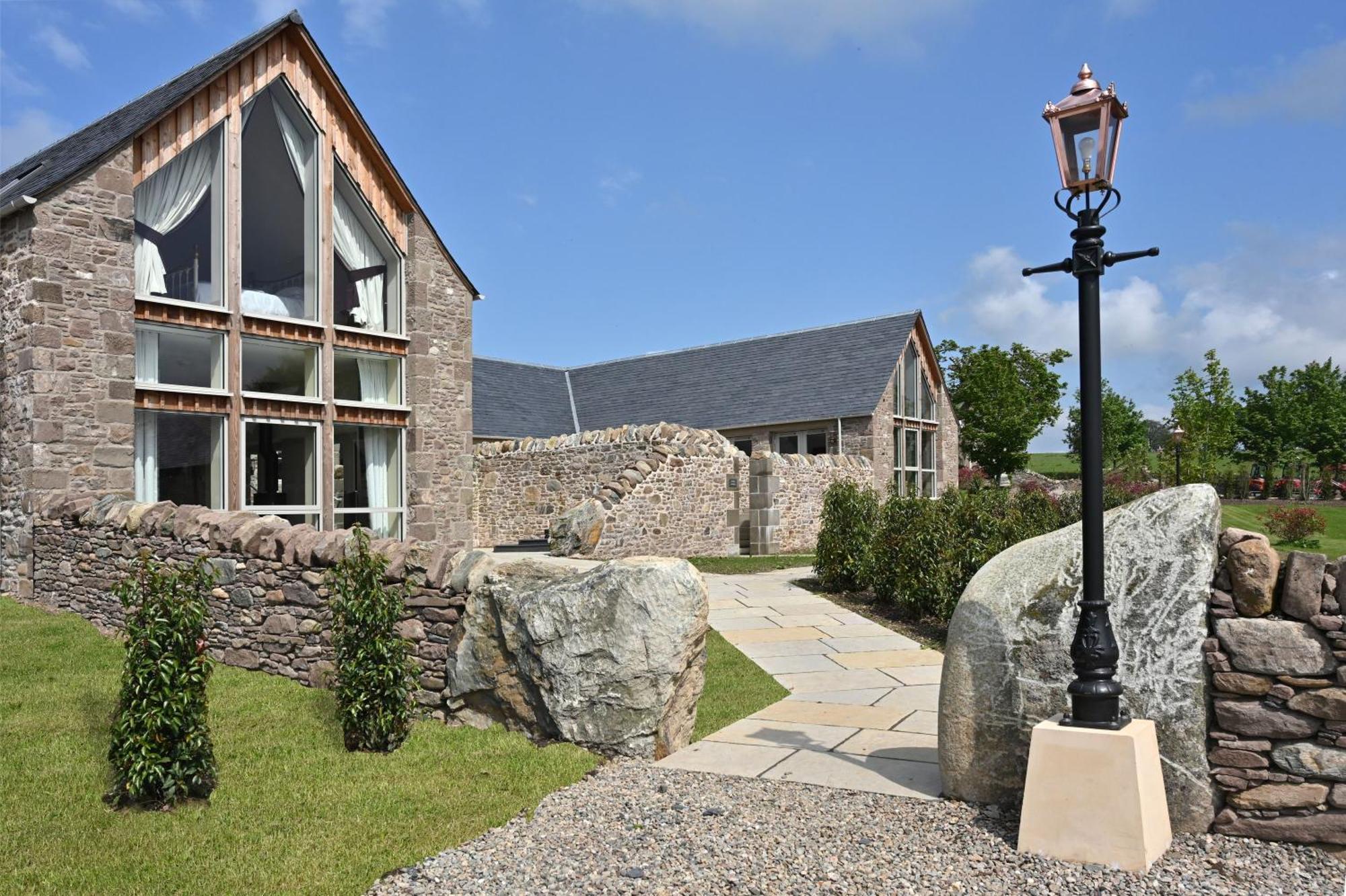 Milton Farm Villa Buchanty Bagian luar foto