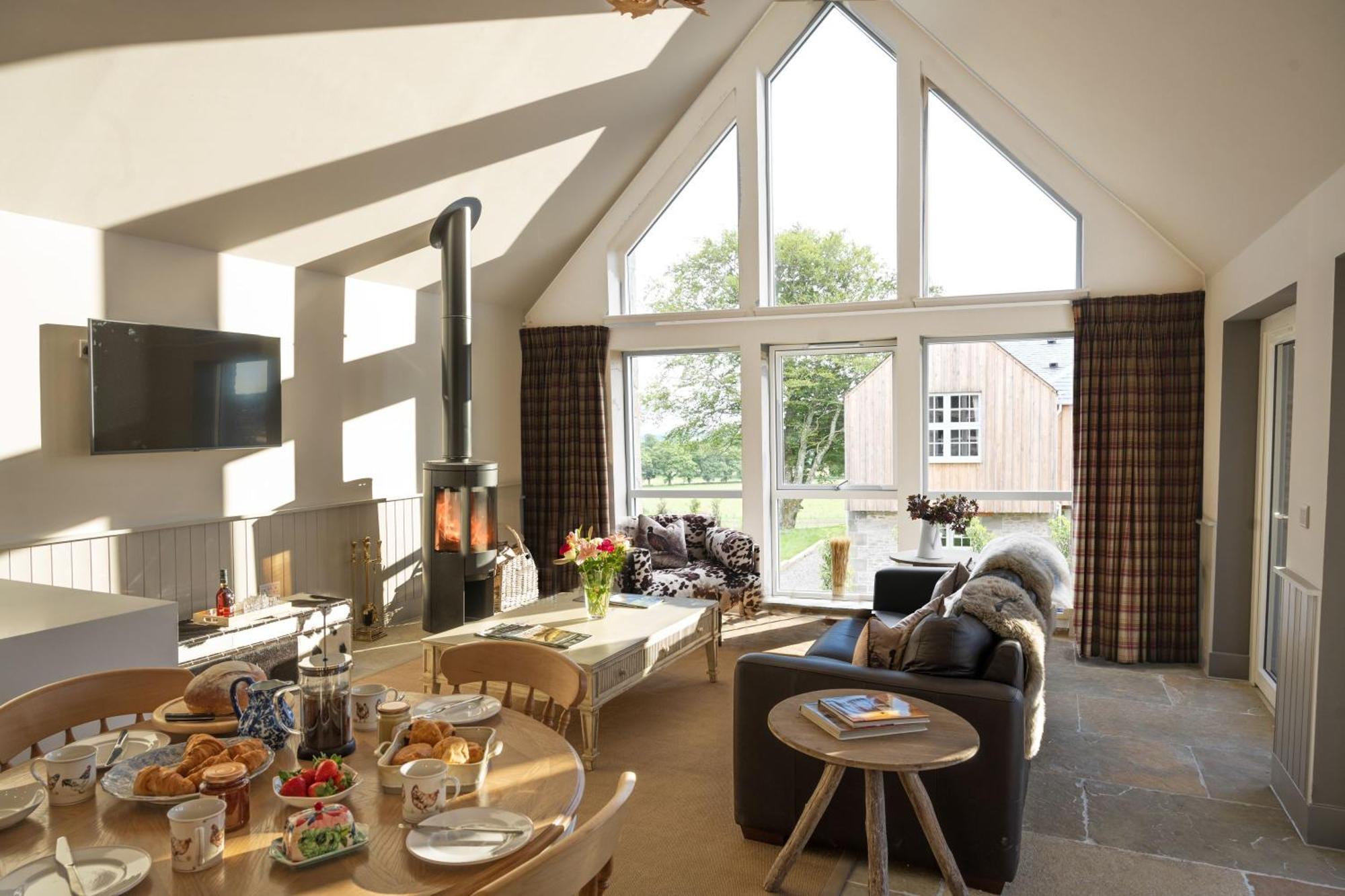 Milton Farm Villa Buchanty Bagian luar foto